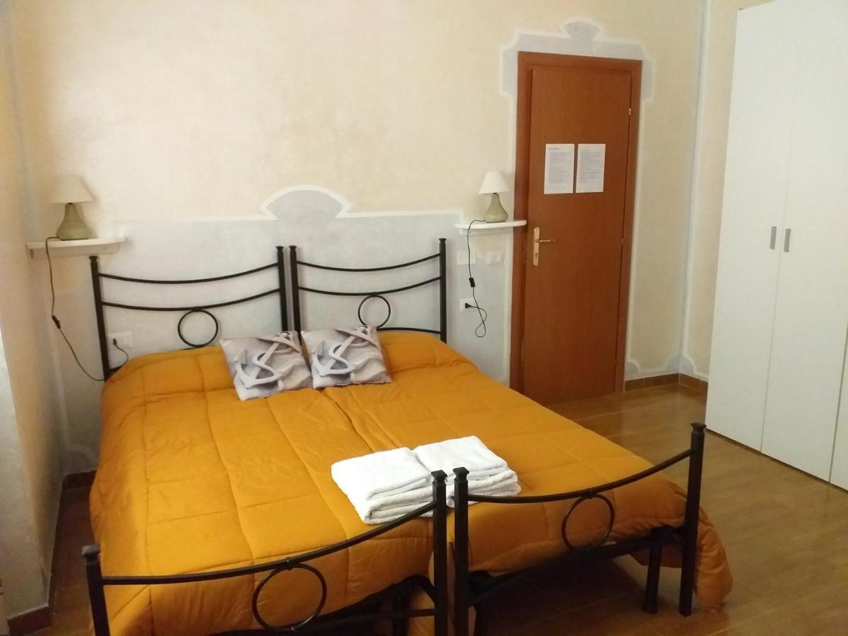 B&B Il Girasole SantʼAnna Arresi Exterior foto