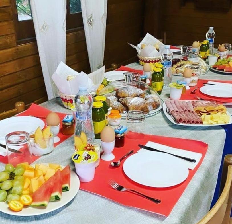 B&B Il Girasole SantʼAnna Arresi Exterior foto