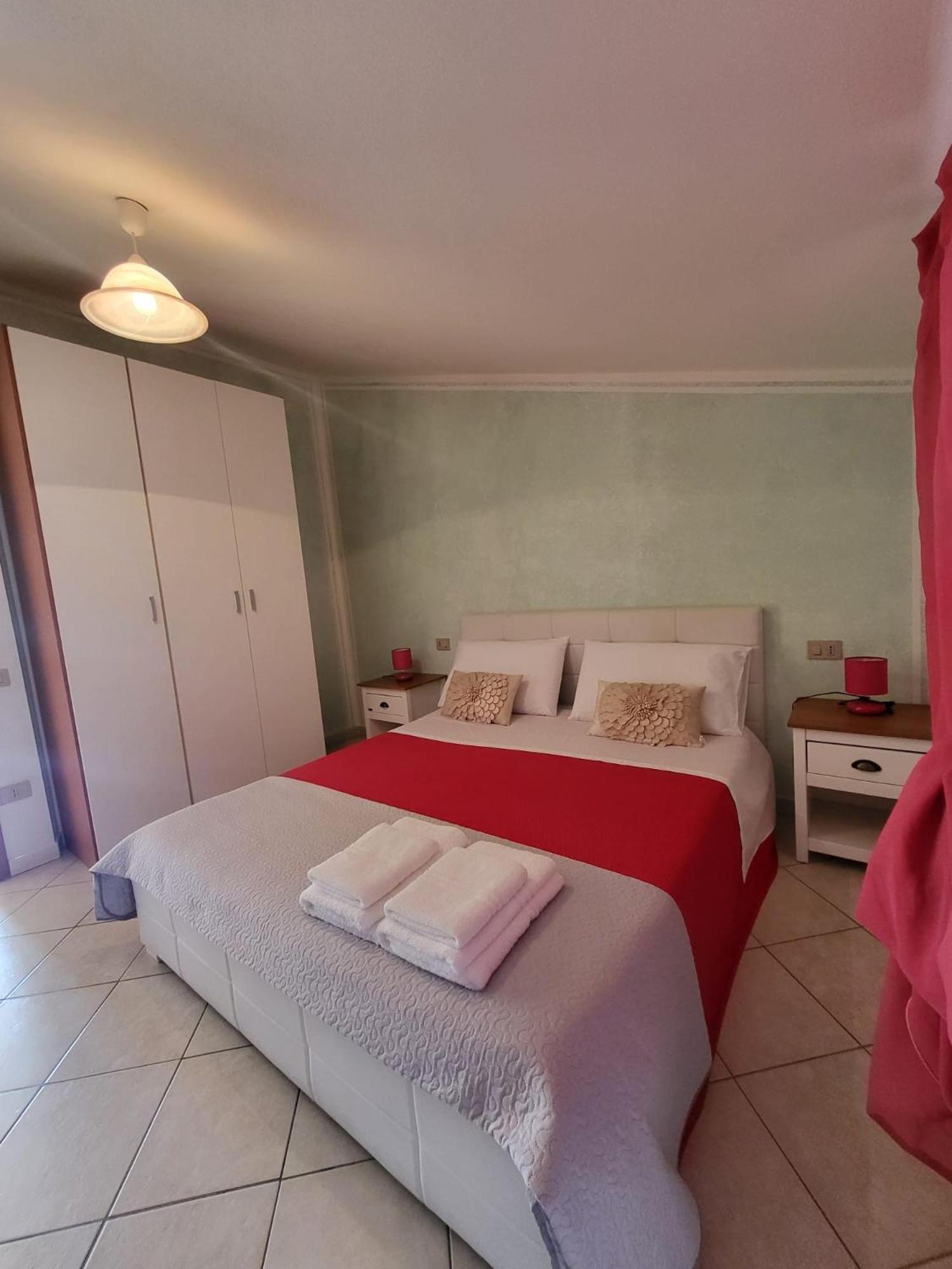 B&B Il Girasole SantʼAnna Arresi Exterior foto